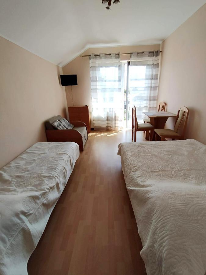 Dom Gościnny Roksana Rewal Zewnętrze zdjęcie